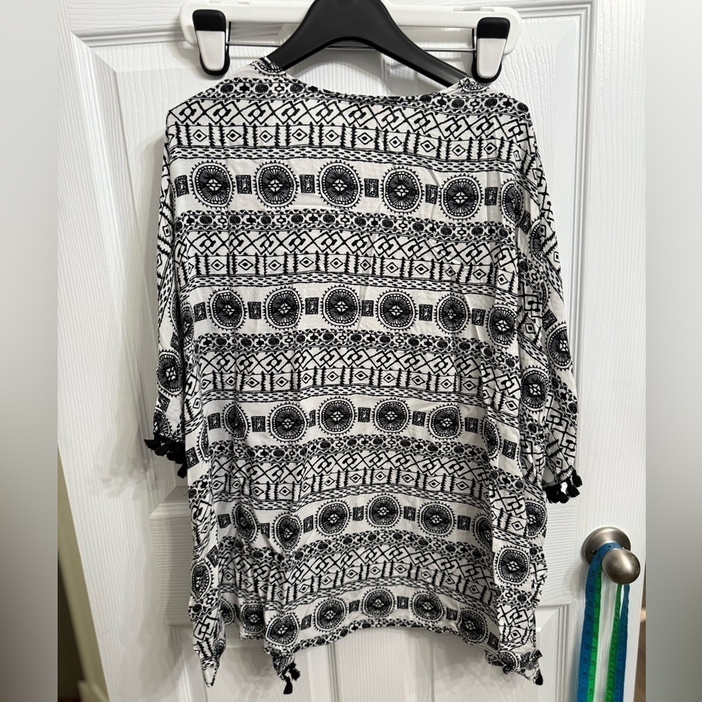 Umgee Tribal Aztec Southwestern Black White Cocoon Open Front Cardigan M/L - Picture 6 of 6